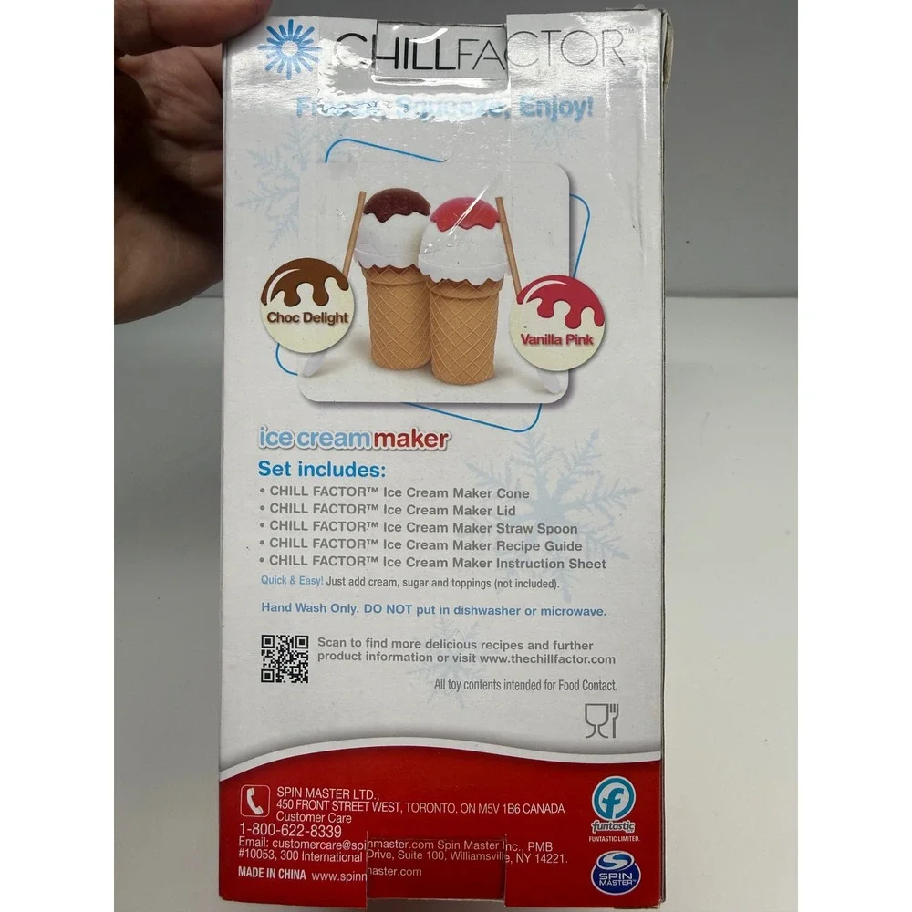 Chill Factor Ice Cream Maker Soft Serve Squeeze Cone Tan White New in Box